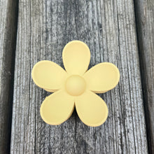 Load image into Gallery viewer, Matte Flower Hair Clips