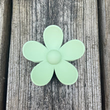 Load image into Gallery viewer, Matte Flower Hair Clips