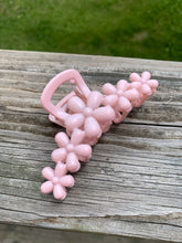 Load image into Gallery viewer, Floral Hair Clips