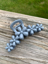 Load image into Gallery viewer, Floral Hair Clips