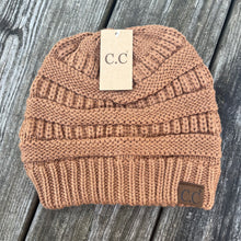 Load image into Gallery viewer, Women’s Solid CC Beanie
