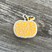 Load image into Gallery viewer, Leopard Print Themed Croc Charms
