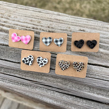Load image into Gallery viewer, Patterned Heart Earrings
