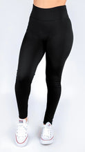 Load image into Gallery viewer, Black Fleece Lined Leggings
