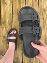 Load image into Gallery viewer, Black Buckle Slides
