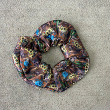 Load image into Gallery viewer, Western Print Scrunchies
